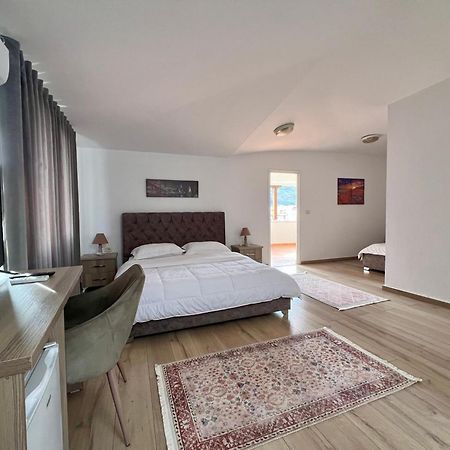 Hotel Vila Arbri Berat Ngoại thất bức ảnh