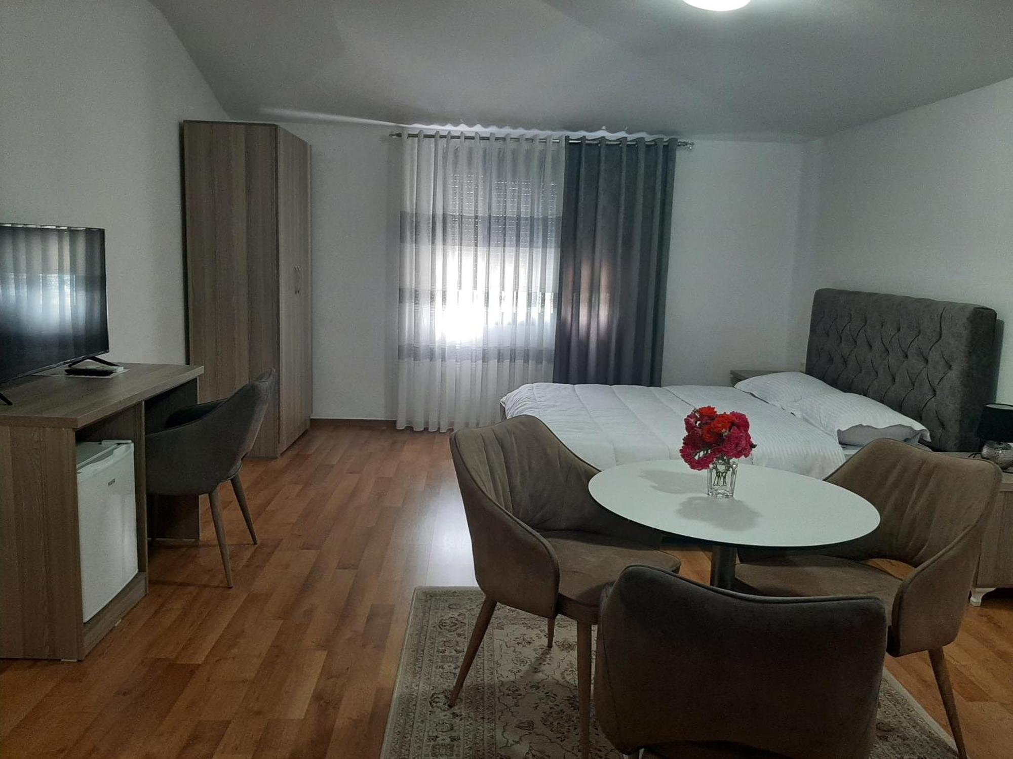 Hotel Vila Arbri Berat Phòng bức ảnh