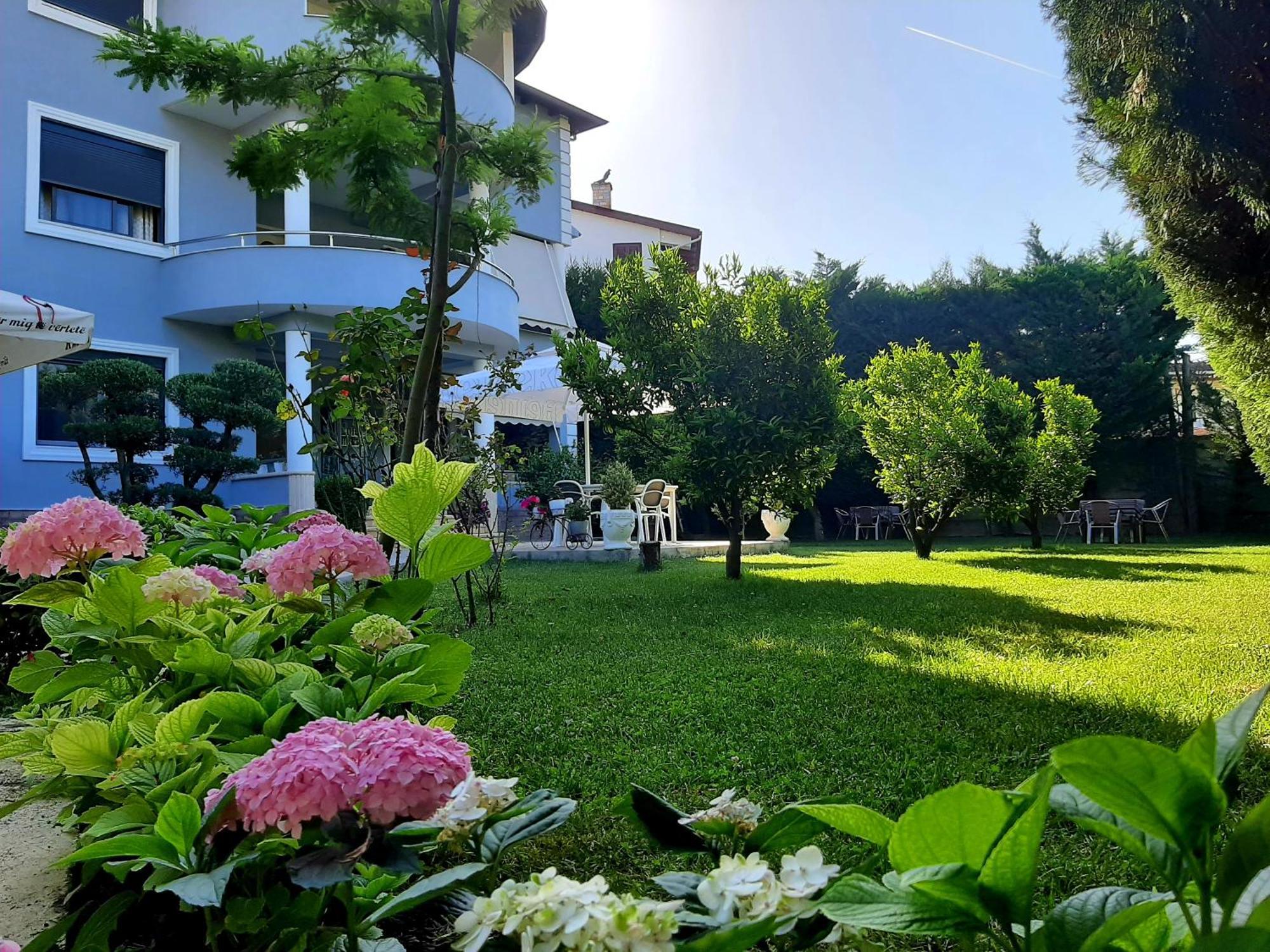 Hotel Vila Arbri Berat Ngoại thất bức ảnh