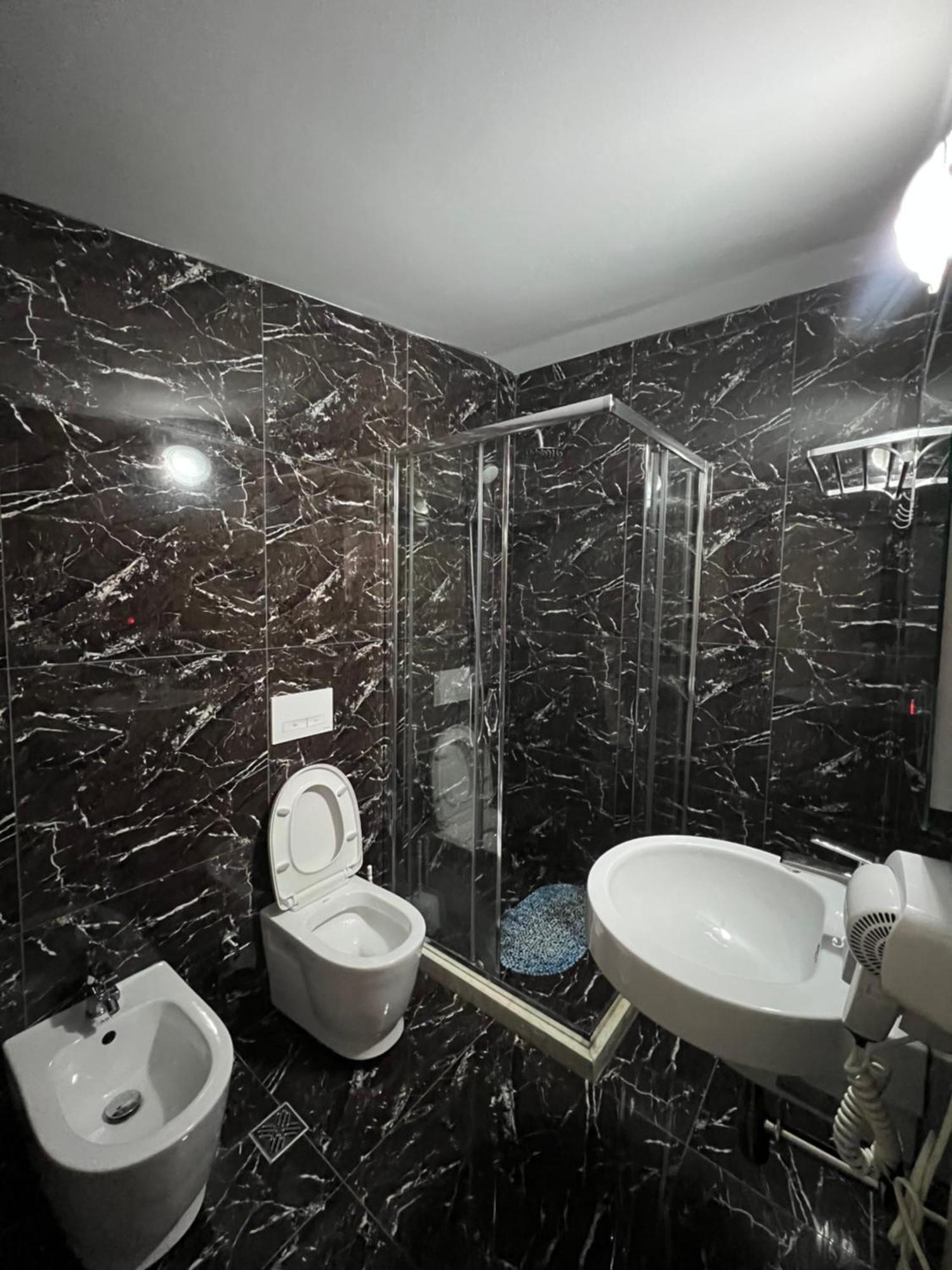 Hotel Vila Arbri Berat Ngoại thất bức ảnh
